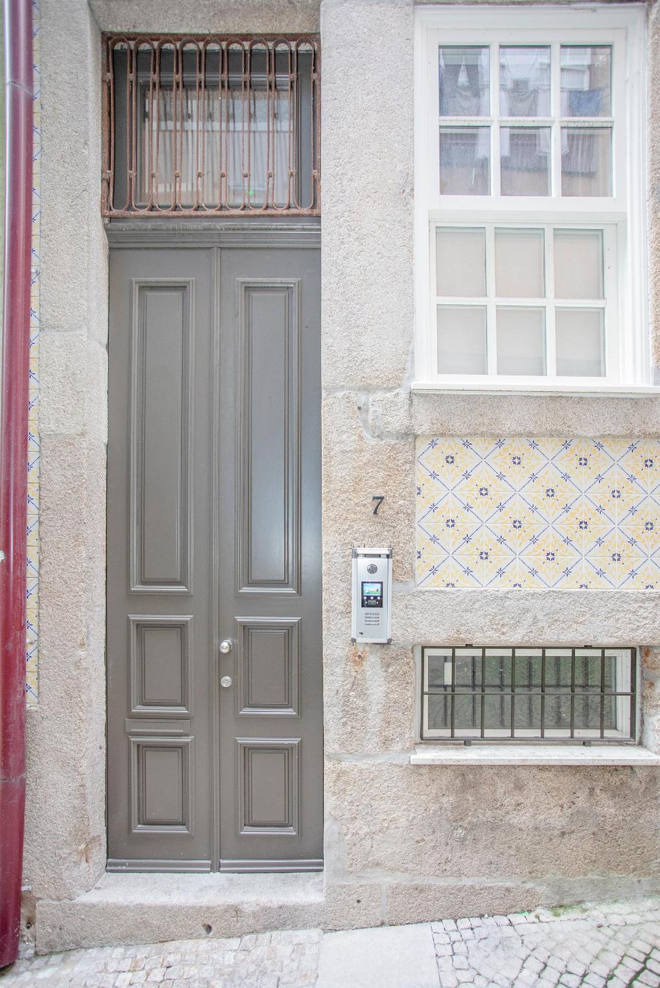 Liiiving In Porto - Ribeira Secret Apartment Bagian luar foto