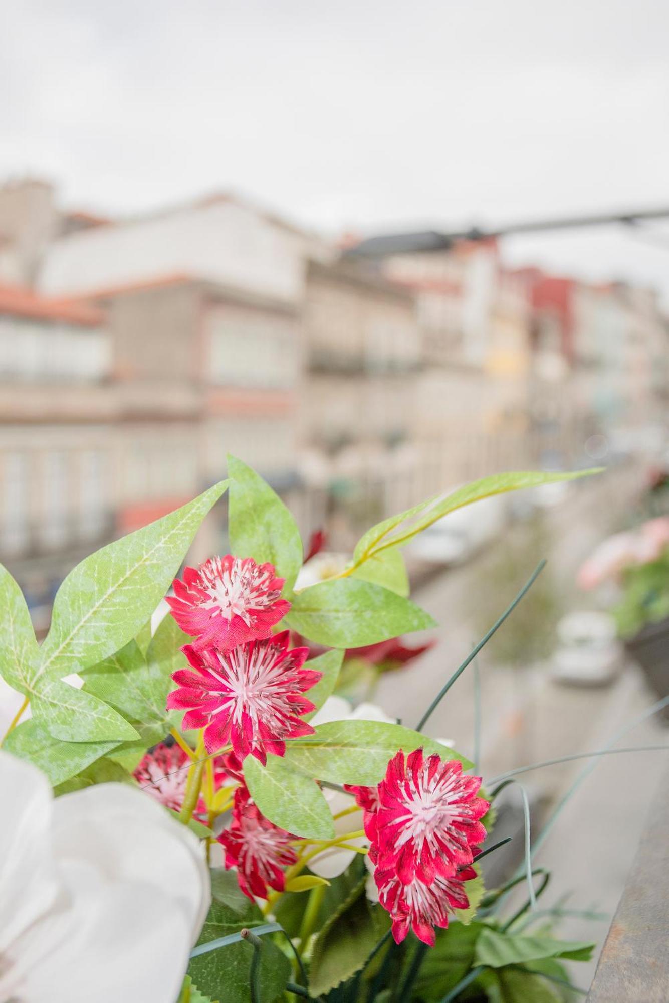 Liiiving In Porto - Ribeira Secret Apartment Bagian luar foto